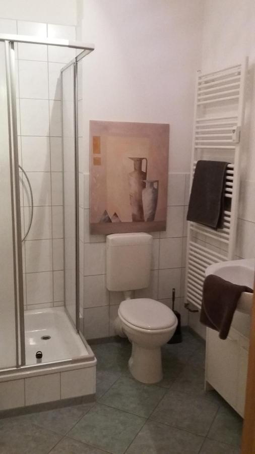 1-Raum Wohnung Eiche 치타우 외부 사진